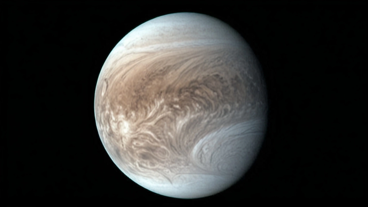 Признаки Жизни на Венере: Обнаружение Двух Газов в Атмосфере Планеты